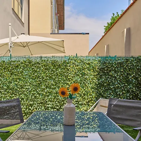 Elegant Loft With Hidden Garden Oasis - Portello Daire Milano