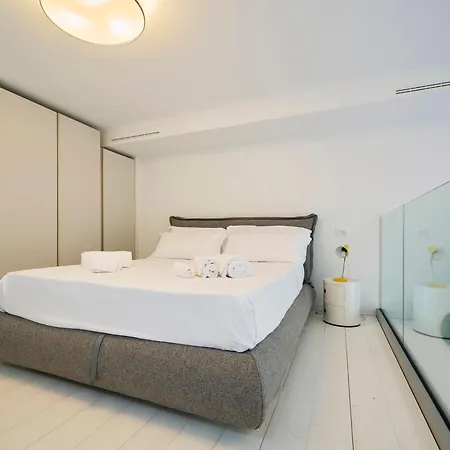 Elegant Loft With Hidden Garden Oasis - Portello
